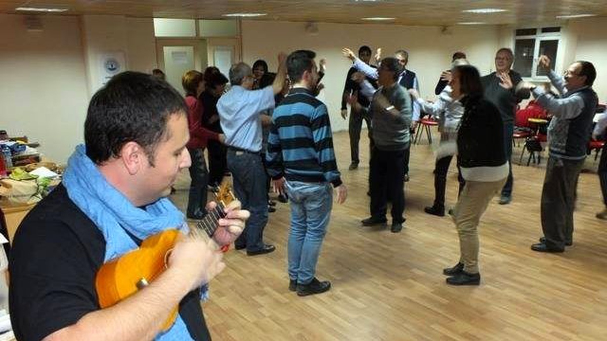 Afyon Neva Korosuna Müzikli Drama Eğitimi Veridi
