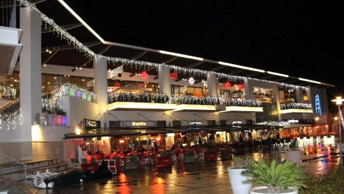 Forum Magnesia Yeni Yılı Işıl Işıl Karşılıyor