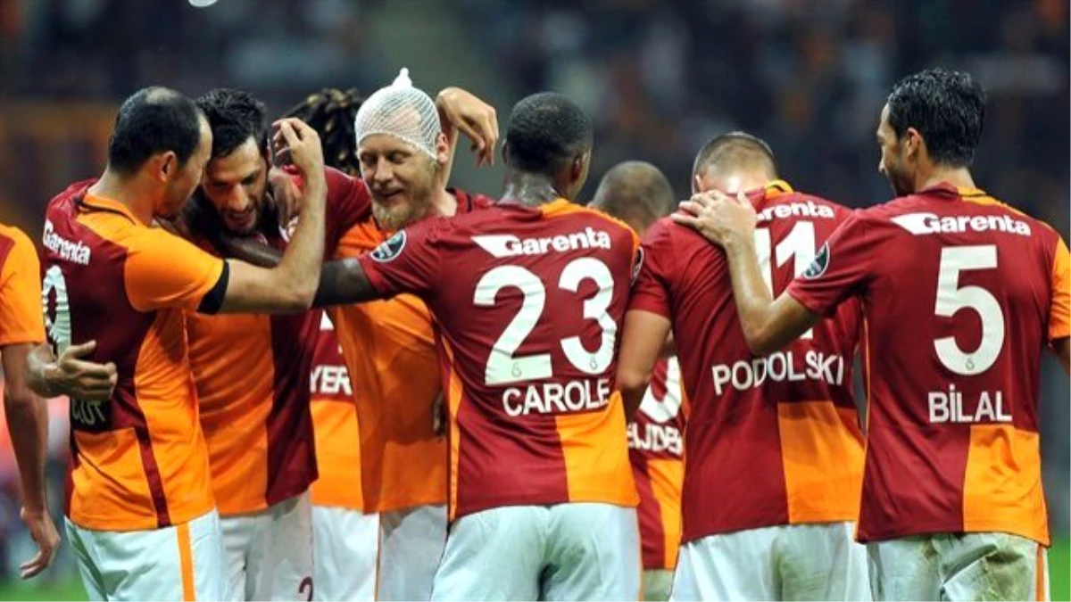 Galatasaray\'da Burak Kalıyor, Umut Gidiyor