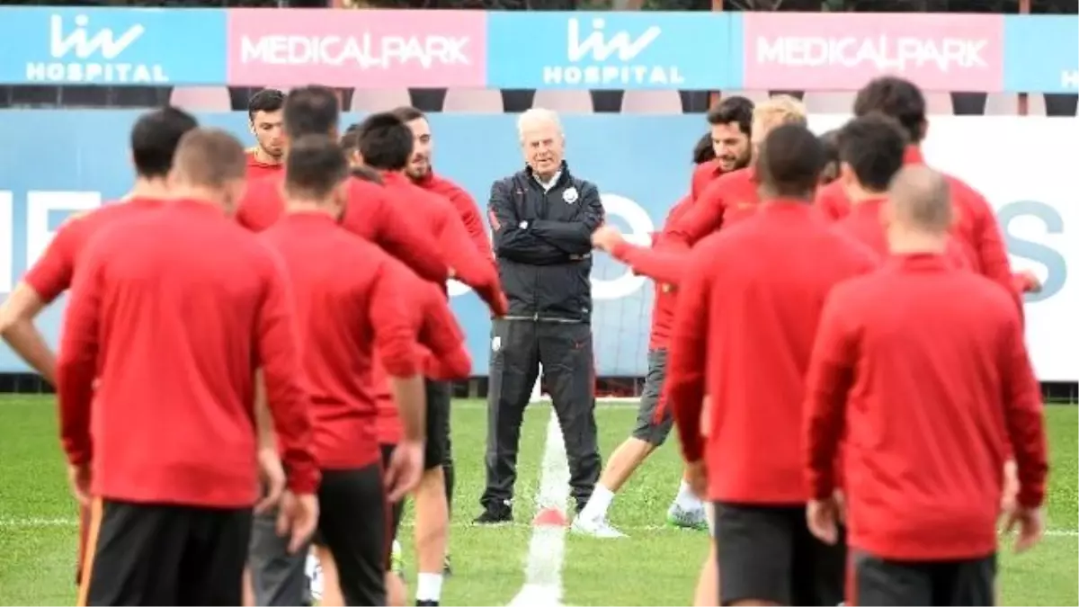 Galatasaray, Denizli Yönetimindeki İlk Maçına Çıkıyor