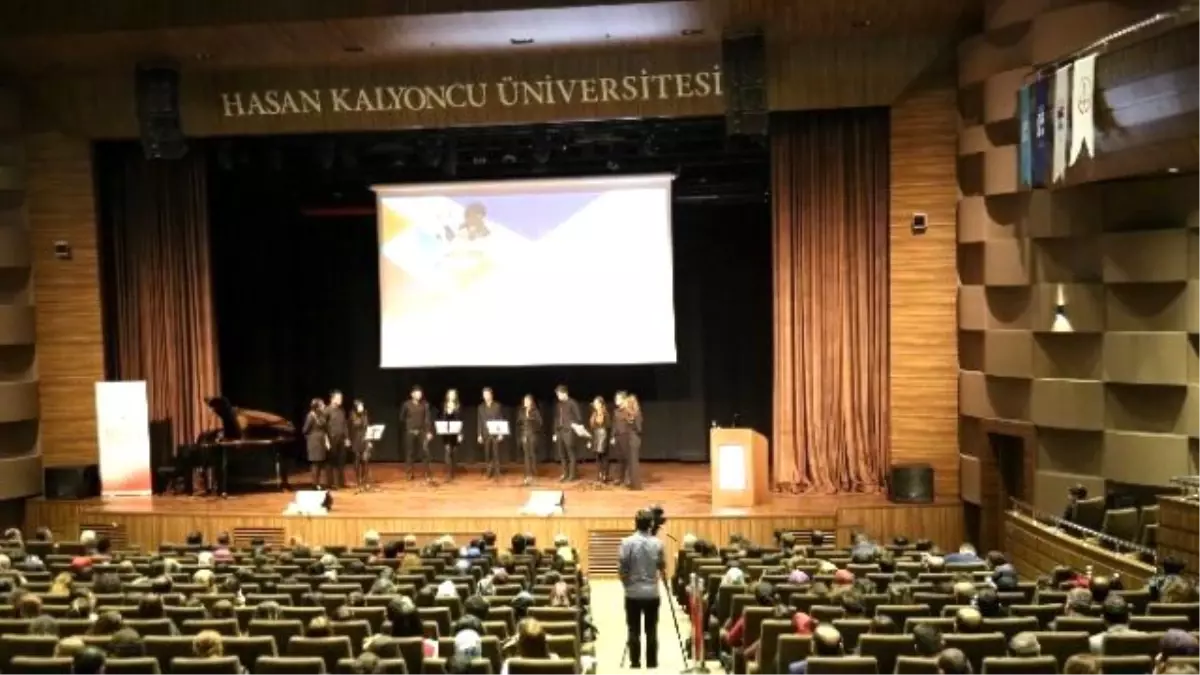 Hkü\'de \'Eğitim\' Konferansı