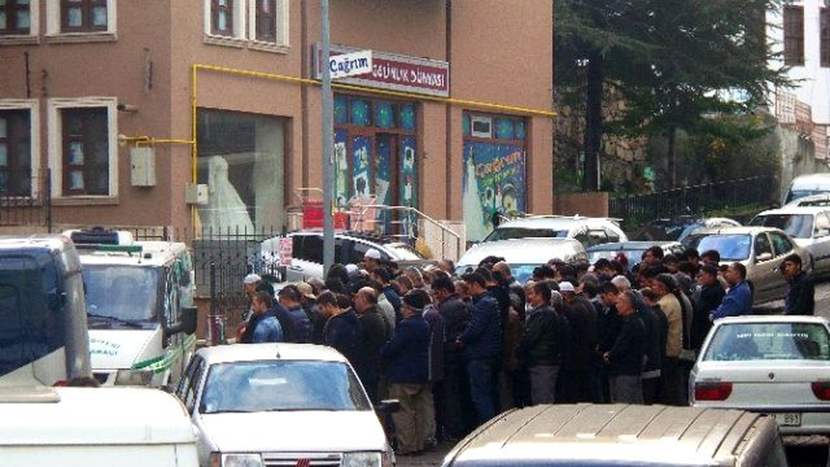 Kkka Şüphesiyle Hayatını Kaybeden Kişi Tosya\'da Defnedildi