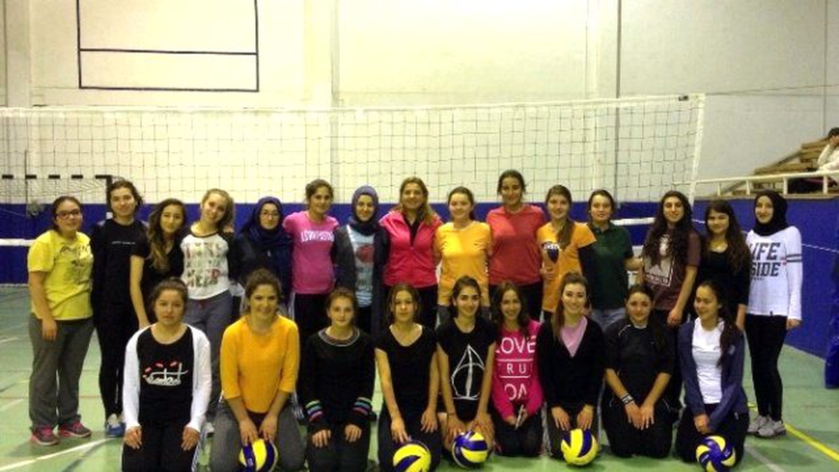 Kyk\'lı Gençlere Yurtlarda Spor İmkanı