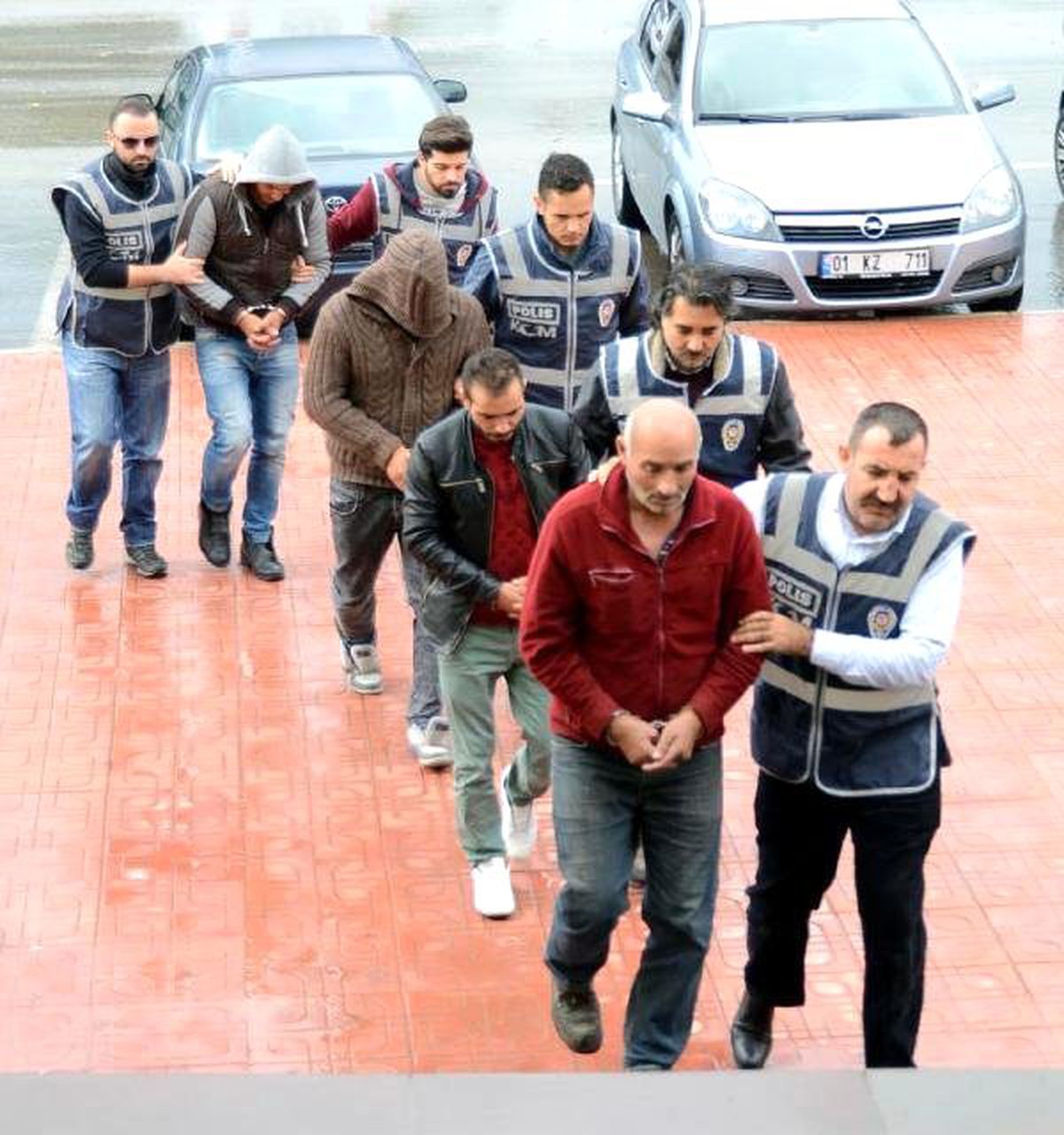 Minik Umut Yolcusu O Faciada 2 Kardeşini Yitirdiğinden Habersiz (2)