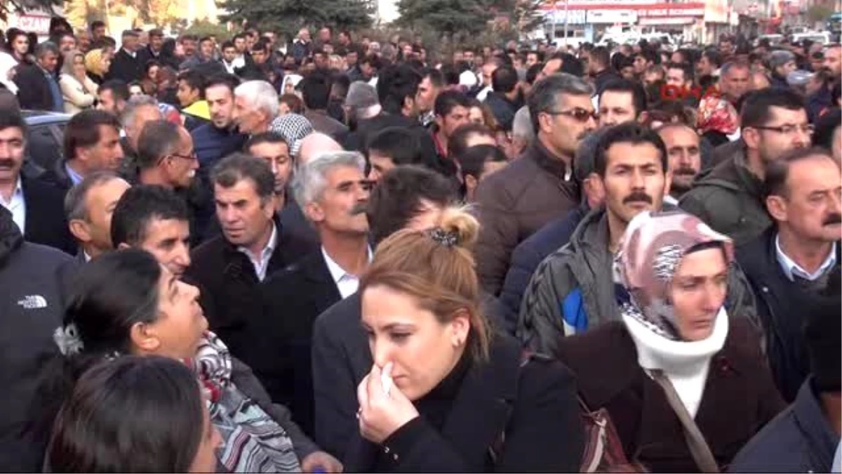 Van - Tahir Elçi\'nin Öldürülmesi Protesto Edildi