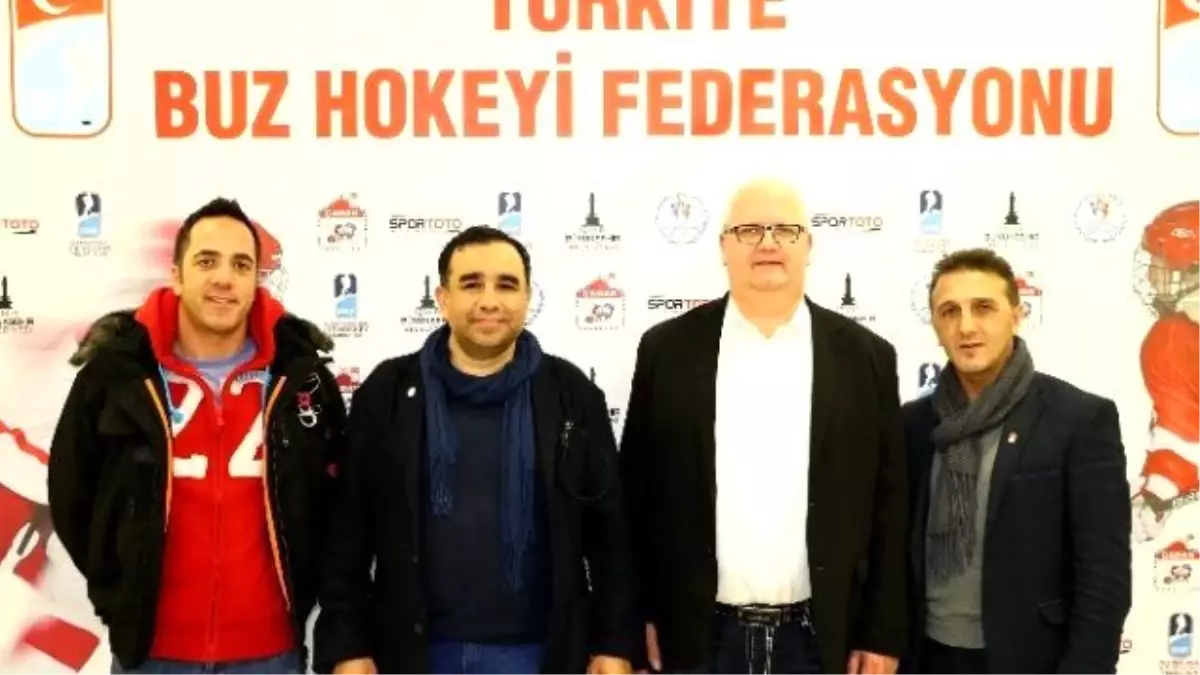 Alman Buz Hokeyi Antrenörü Tursos, Türkiye\'de Takım Çalıştırmak İstiyor