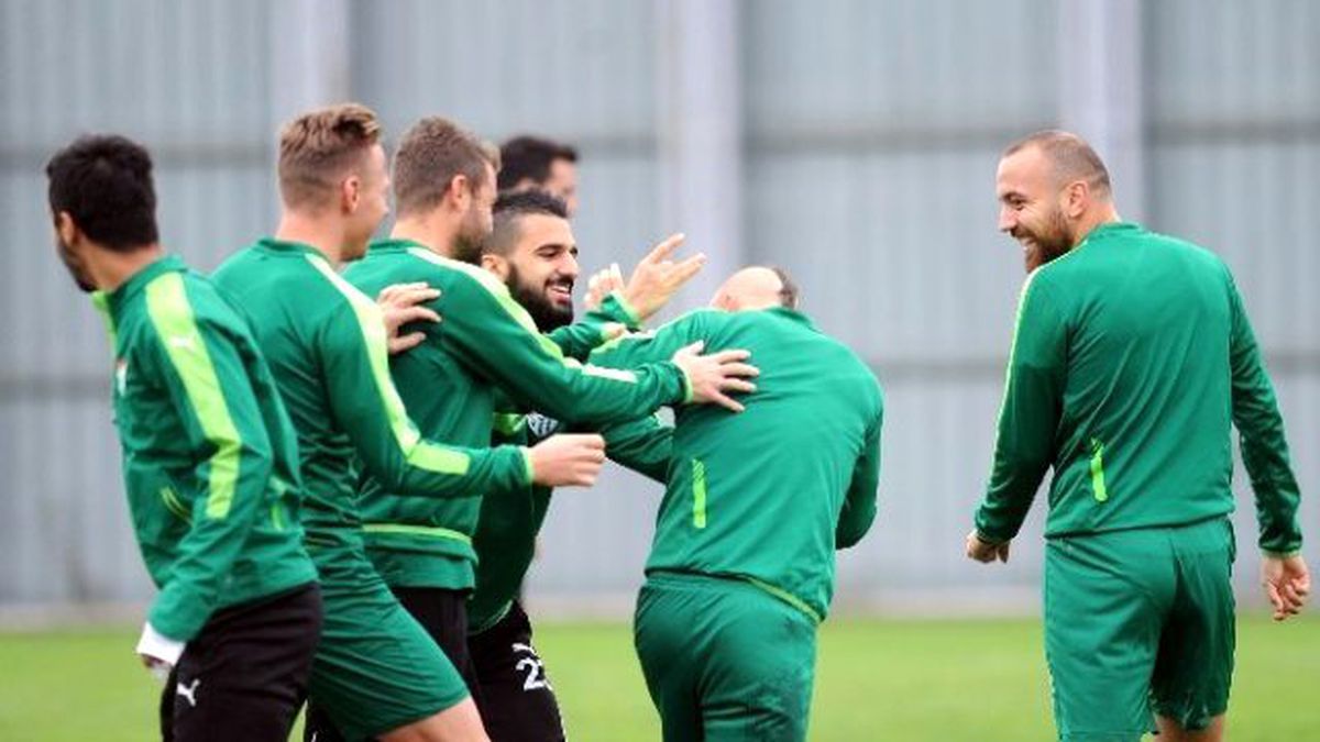 Bursaspor\'dan Neşeli Antrenman