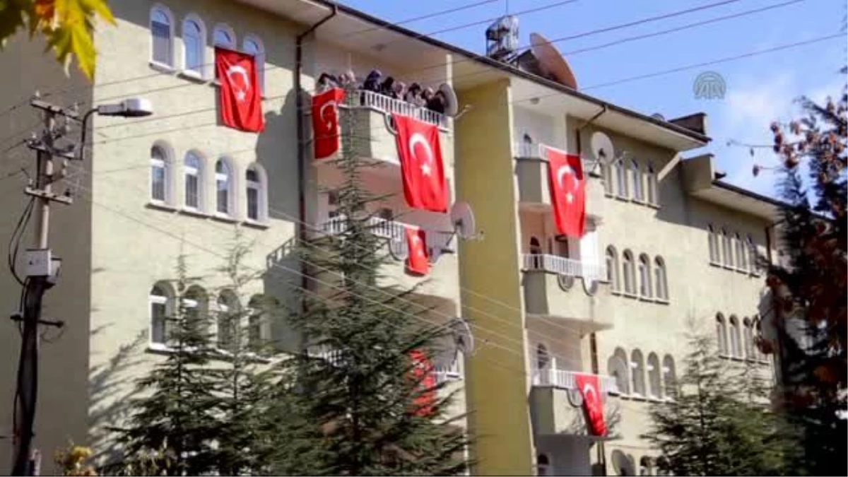 Diyarbakır\'daki Terör Saldırısı - Şehit Cengiz Erdur\'un Cenazesi