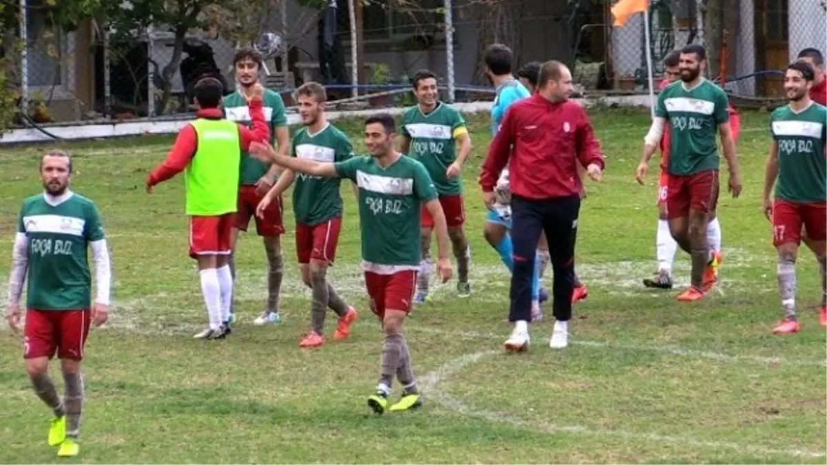 Foça Belediye Spor: 4 - Halilbeyli Spor: 0