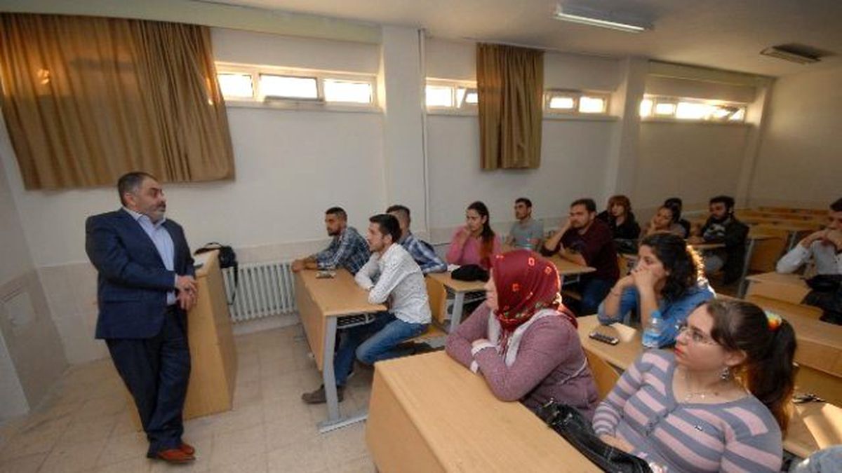 Geleceğin Turizmcilerine "Seyahat Acenteliği" Dersi