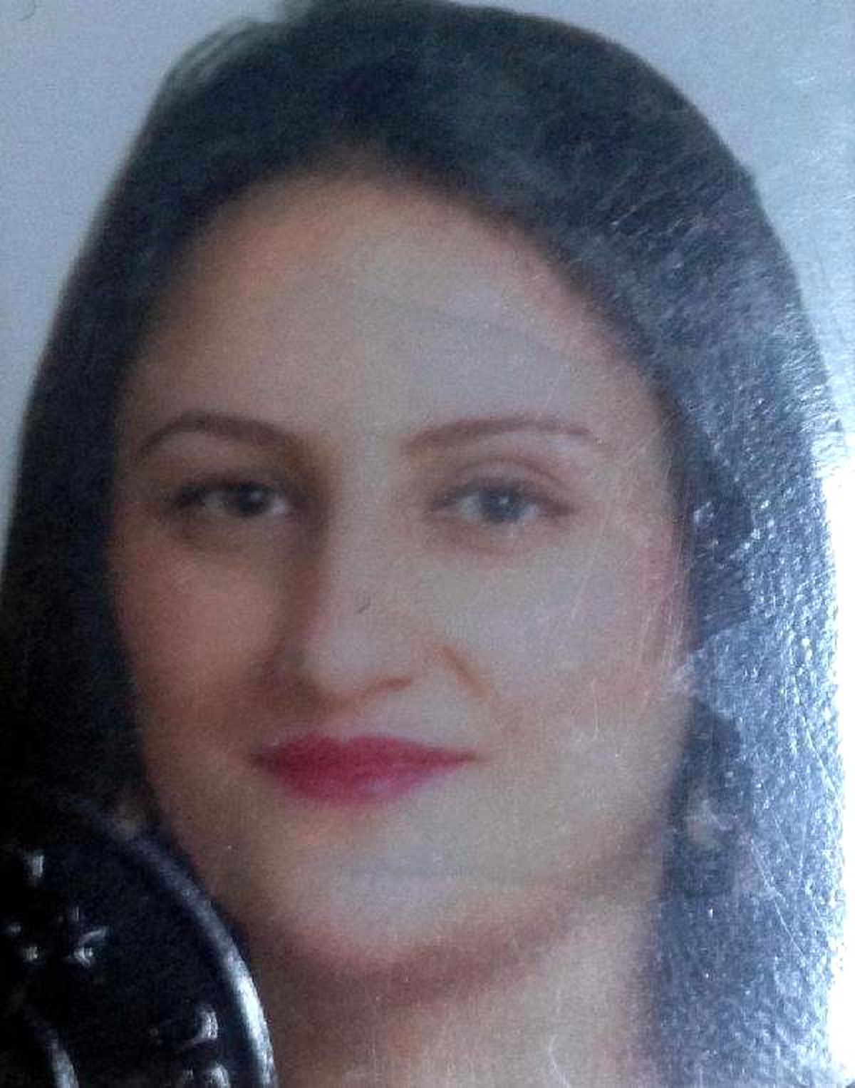 Genç Kadın, Bornoz Kuşağıyla Kendini Doğalgaz Borusuna Astı