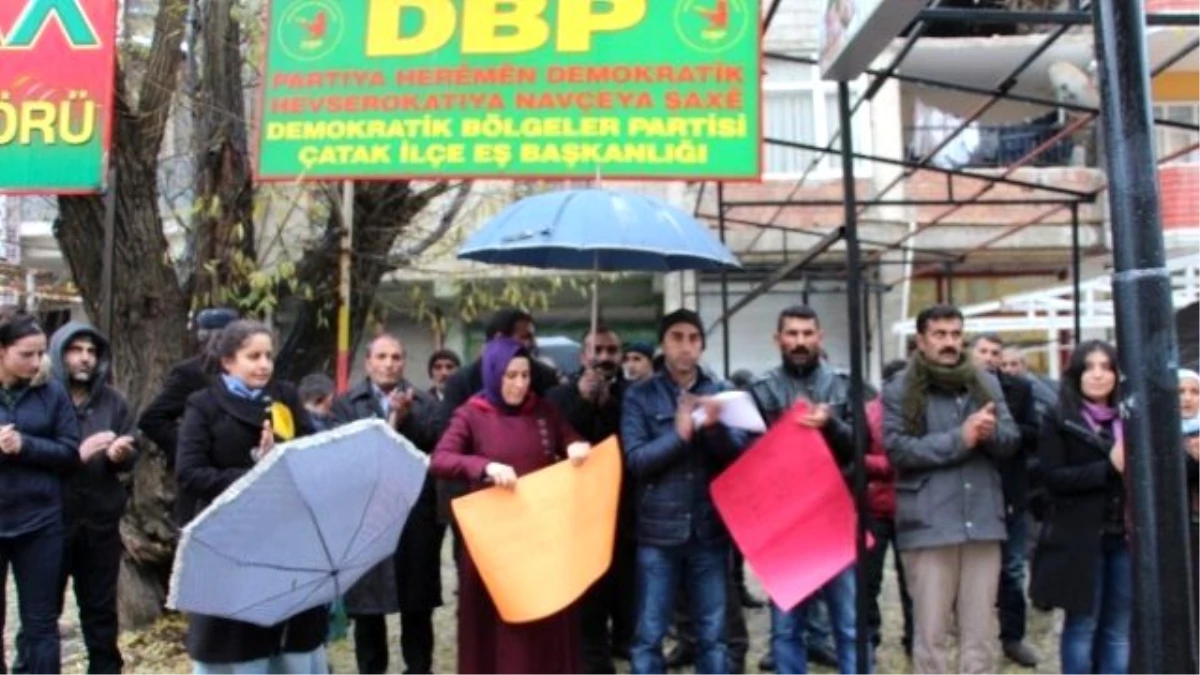Çatak\'ta Tahir Elçi Protestosu