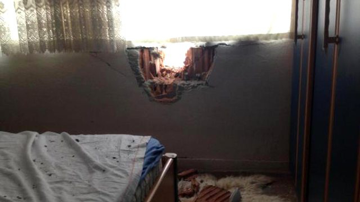 Derik\'te Çatışma; 1 Eve Roketatar Mermisi İsabet Etti