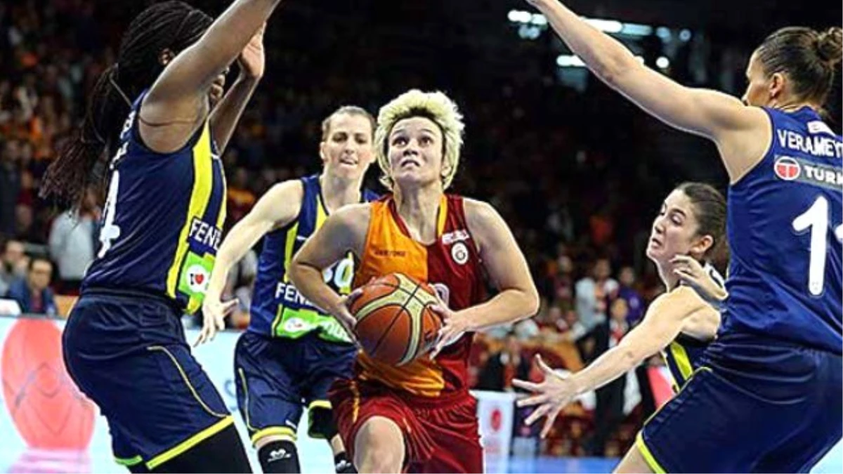 Galatasaray, Fenerbahçe Maçında Yenik Sayıldı