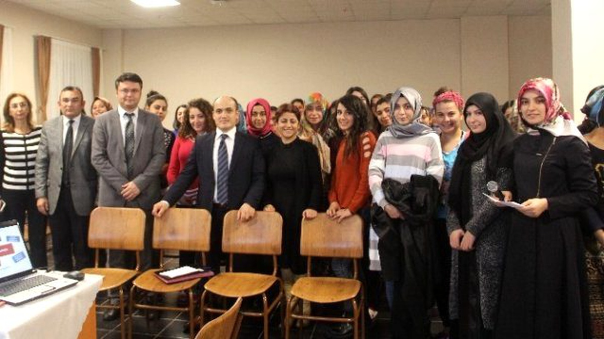 Katip Çelebi Kız Öğrenci Yurdunda Farkındalık Konferansı