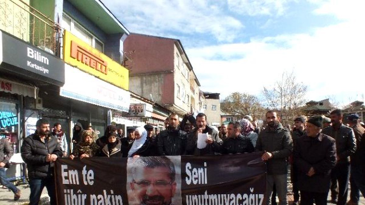 Malazgirt\'te Tahir Elçi Protestosu