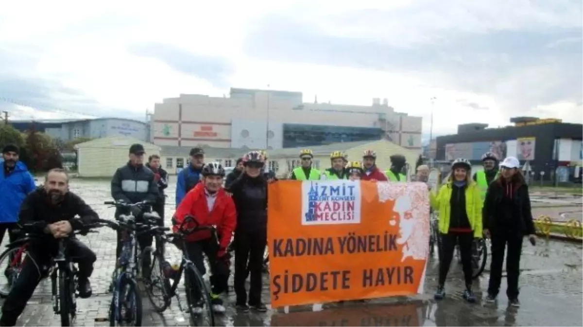 Pedallar "Kadına Şiddete Hayır" İçin Çevrildi