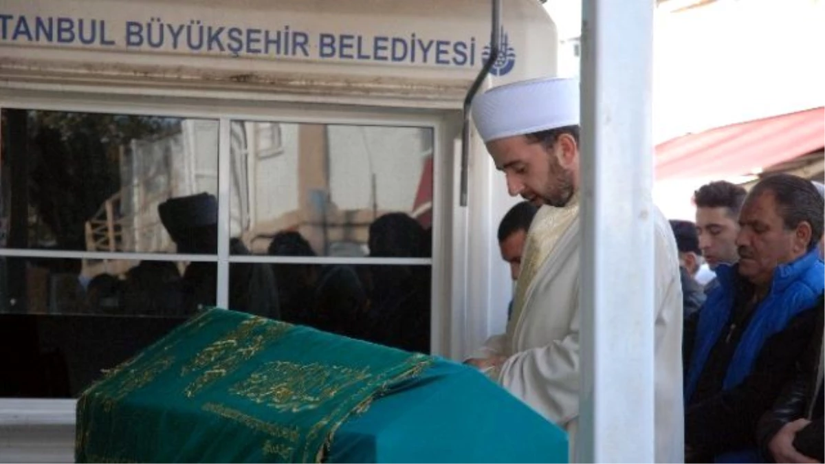 Polis Kurşunuyla Yaşamını Yitiren Mert Mehmet Tilev Son Yolculuğuna Uğurlandı