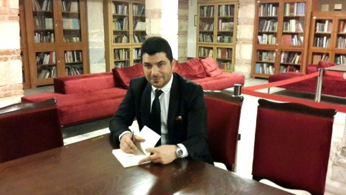 Başdanışman Burak Ballı, Dolmabahçe Sarayından Kitabını Tanıttı