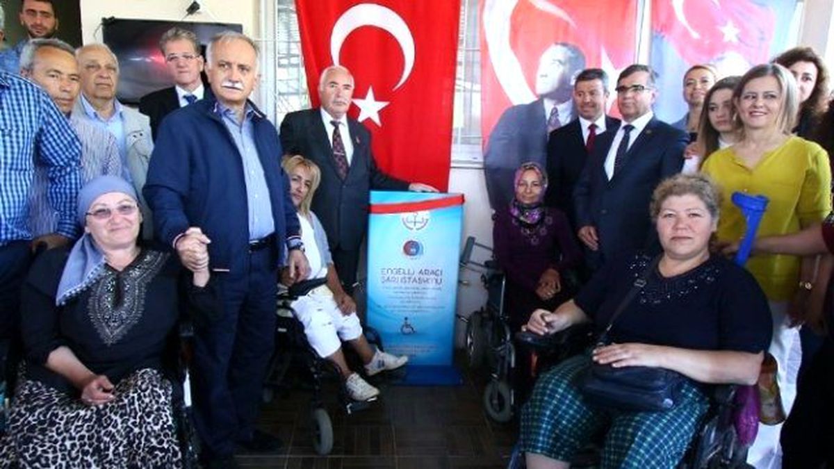 Bayraklı\'da Engelli Vatandaşlar Unutulmuyor
