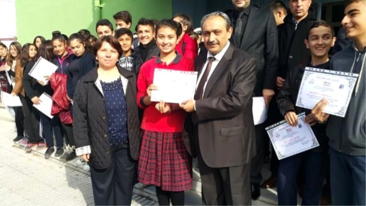Dinar\'da Teog Türkiye 1.\'si ve Dereceye Giren Öğrenciler Ödüllendirildi