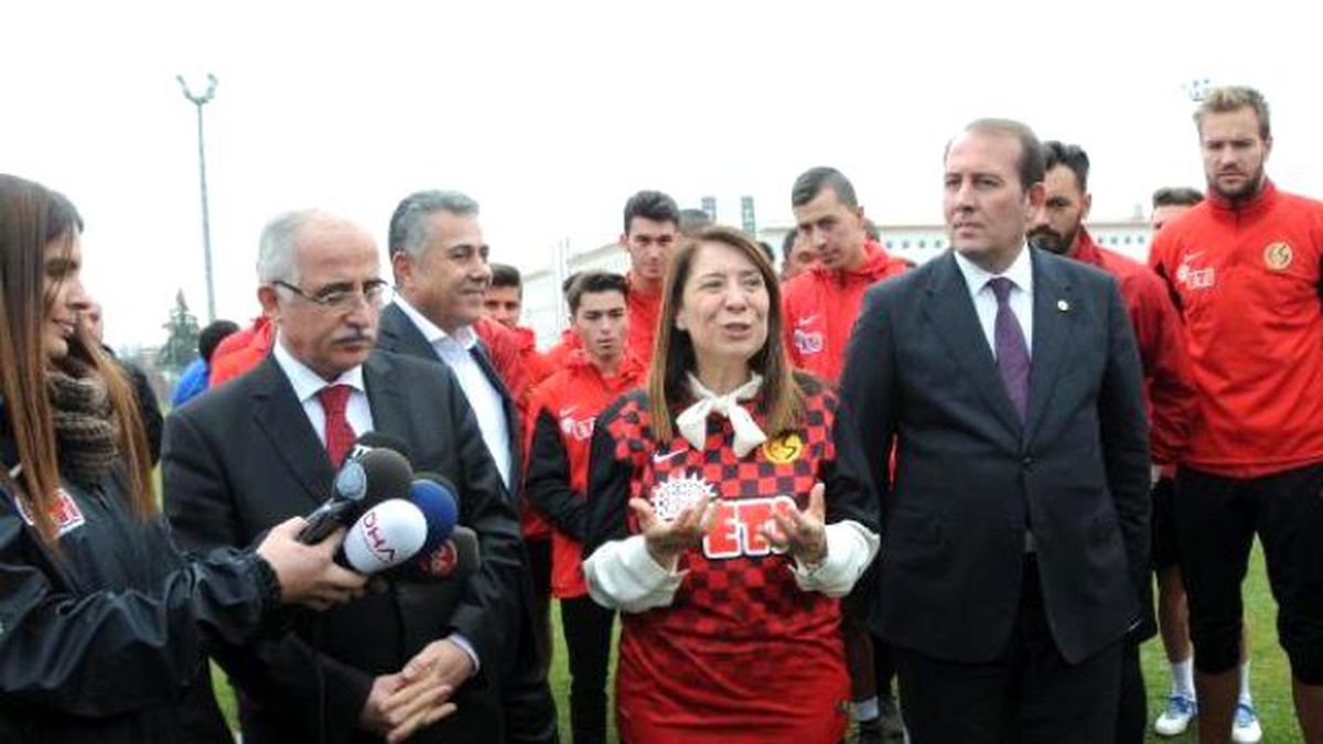 Eskişehirspor\'a Vali ve Milletvekili Desteği