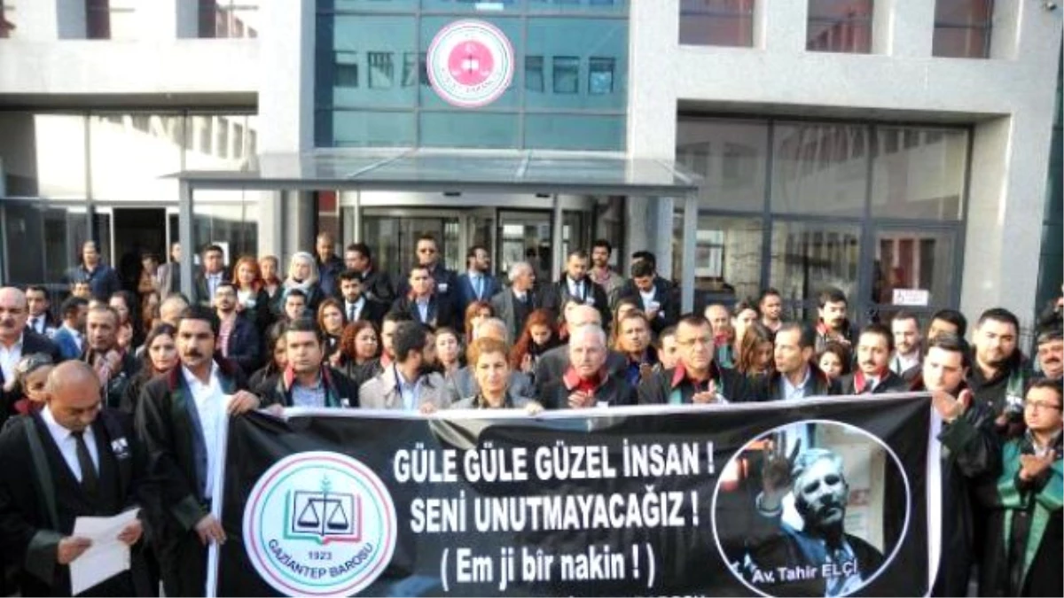 Gaziantep\'te Avukatlardan Tahir Elçi Protestosu