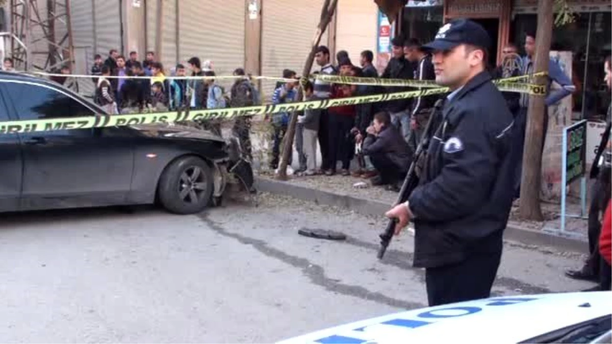 Gaziantep\'te Polisten Kaçan Otomobilde Tabanca Bulundu