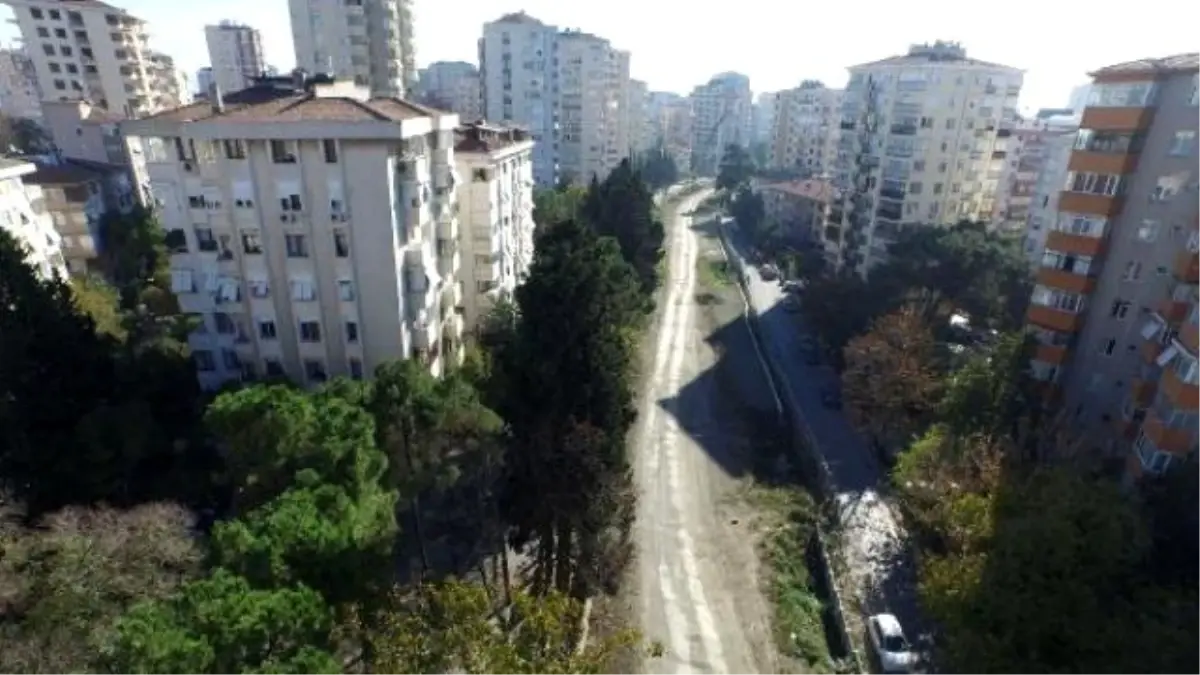 İstanbul\'un Banliyö Tren Hatları 2 Yıl 3 Ay Sonra Tamamlanacak