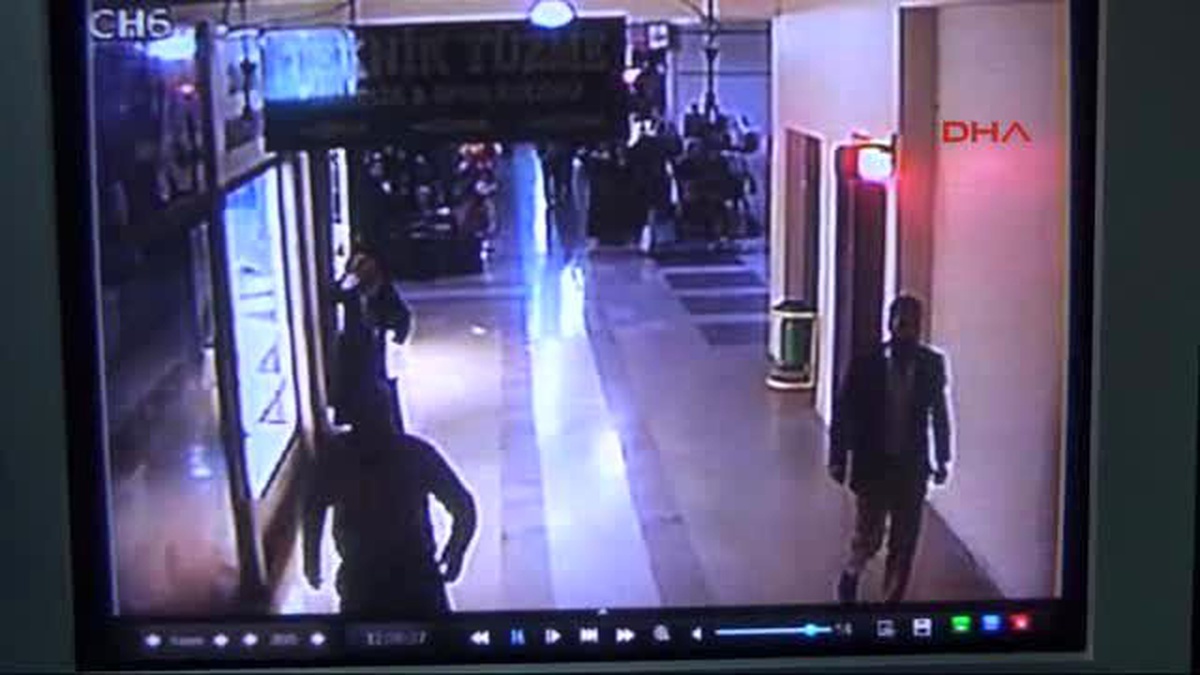 Kırıkkale - Kuyumcudan 3 Bilezik Çalan Sabıkalı Hırsızı Polis Yakaladı