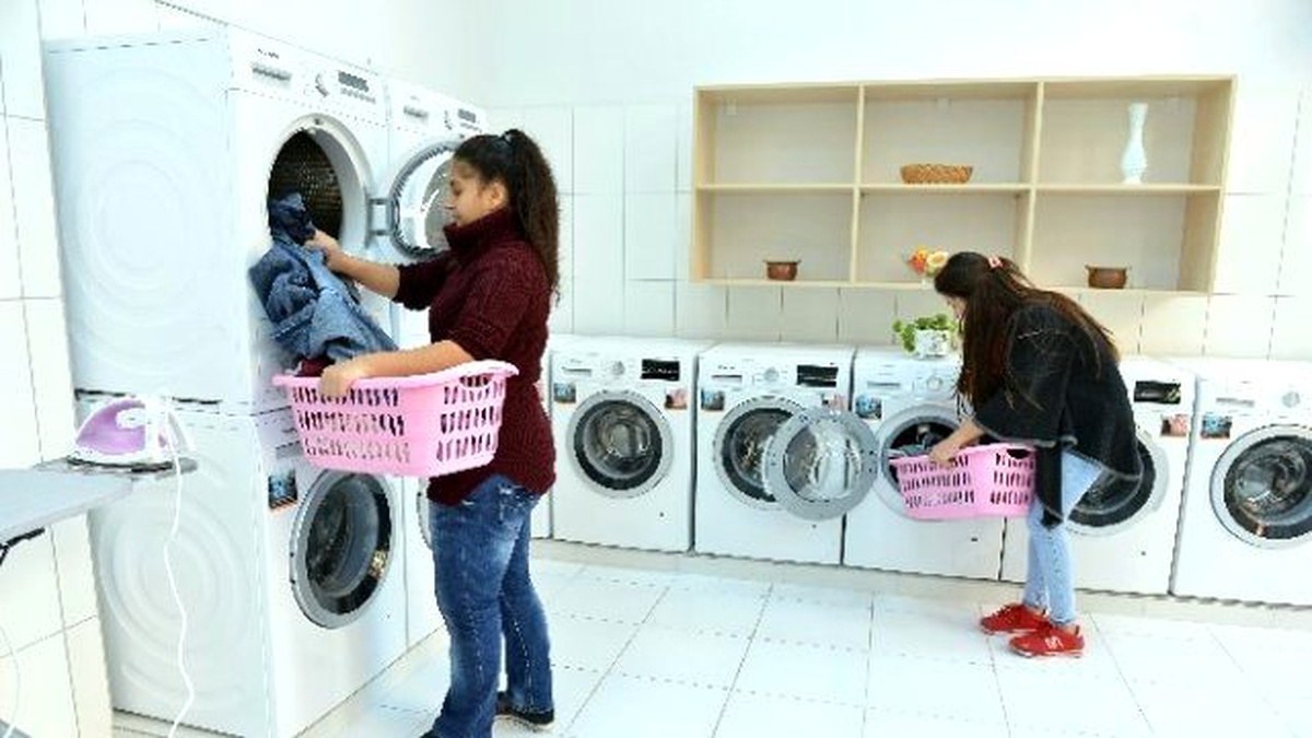 Muratpaşa Belediyesi Halk Çamaşırhaneleri\'ne Yoğun İlgi