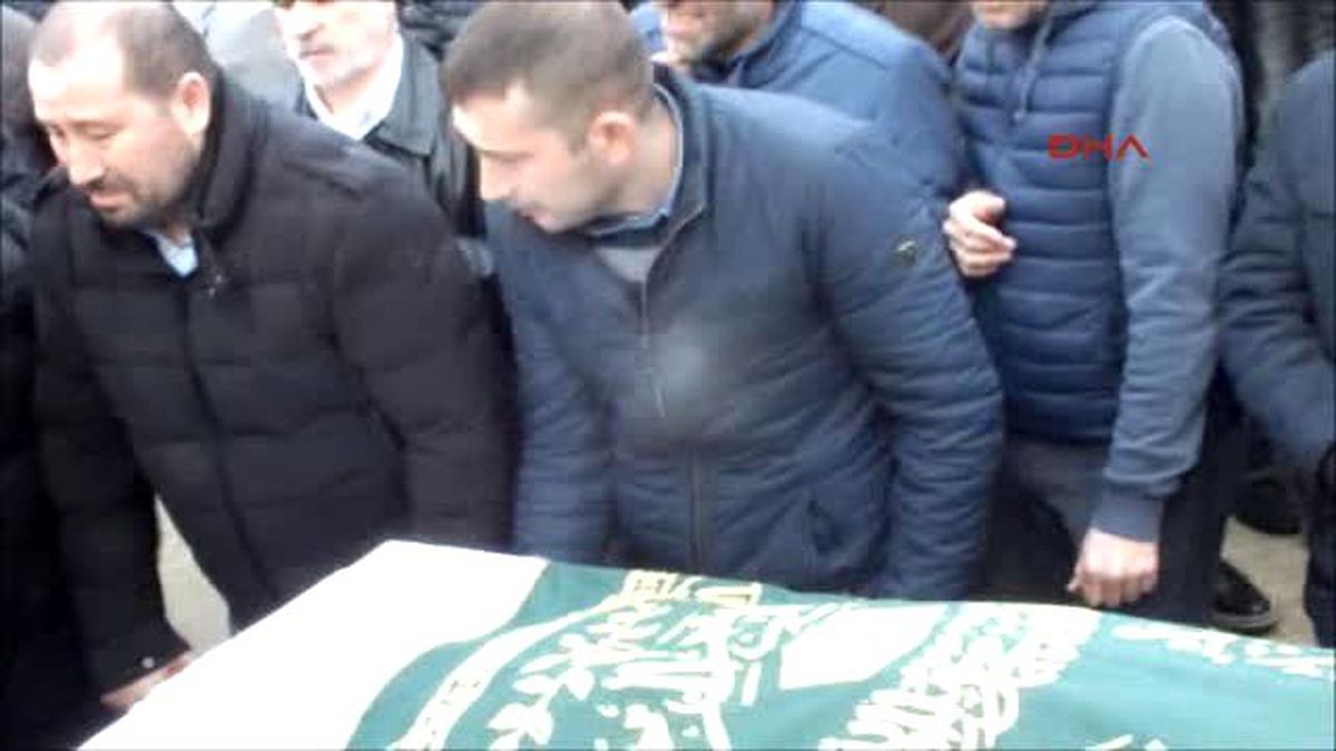 Sakarya Silahla Selfie Yaparken Canından Oldu
