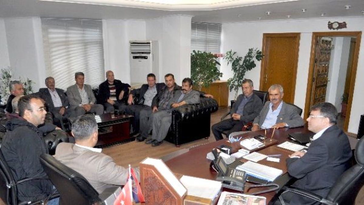 Silifkeli Muhtarlardan Başkan Turgut\'a Teşekkür Ziyareti