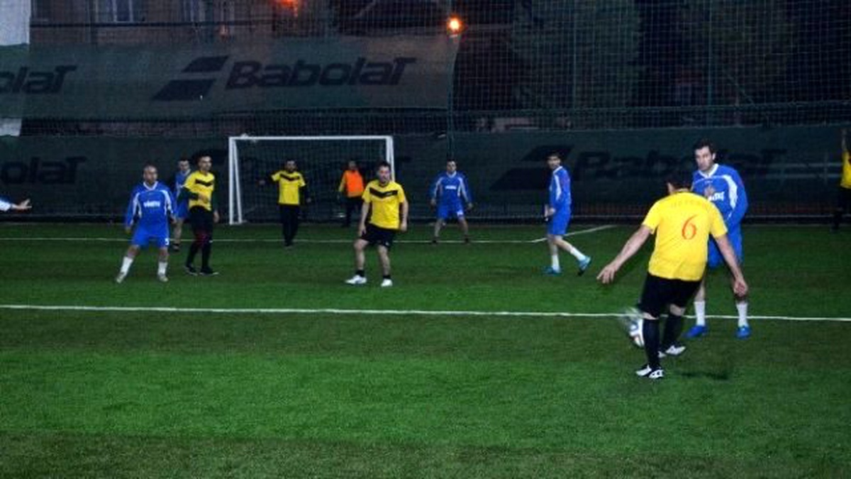 Zabıtalar, Temizlik Görevlilerini Yendi