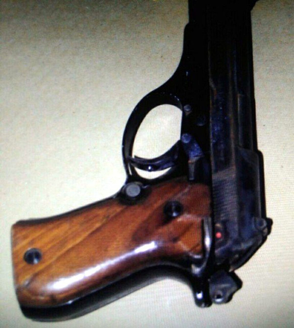 Adliye Tuvaletinde Silah Bulundu