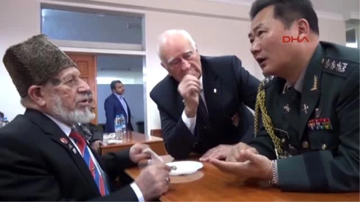 Çankırı - Kore Gazisi Babasının Övünç Madalyası Başkan Dinç\'e Verildi