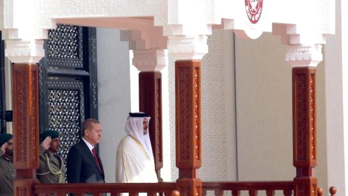 Cumhurbaşkanı Erdoğan Katar\'da Resmi Törenle Karşılandı