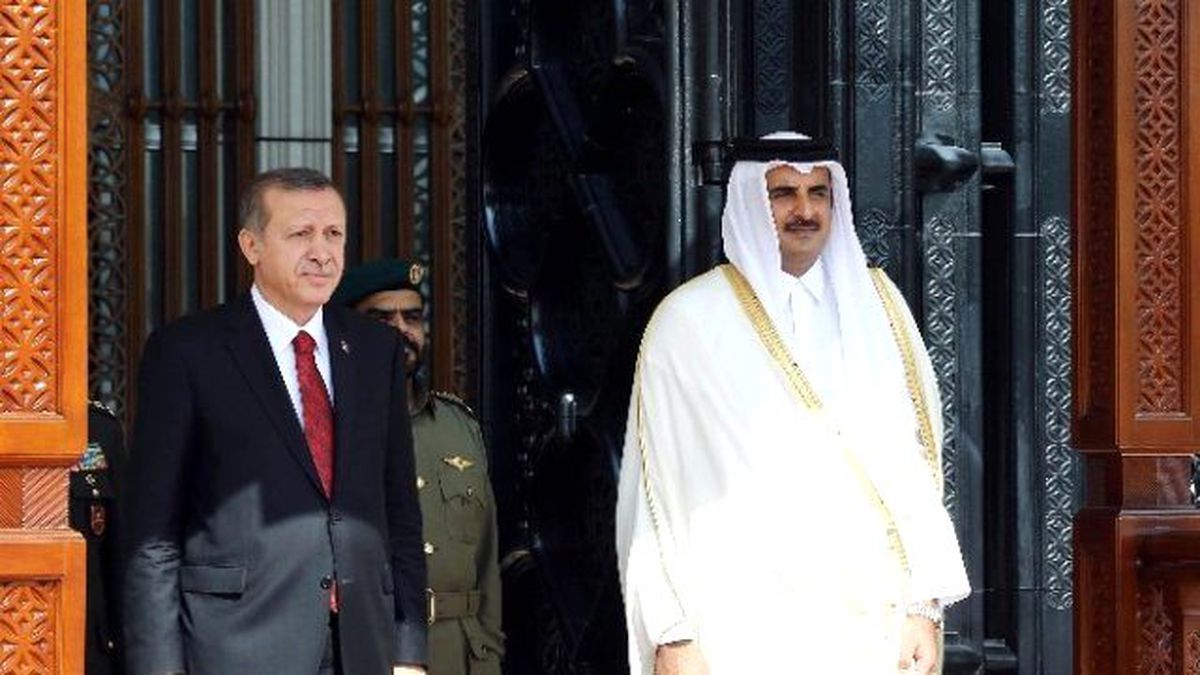Cumhurbaşkanı Erdoğan Katar Emiri Tarafından Resmi Törenle Karşılandı