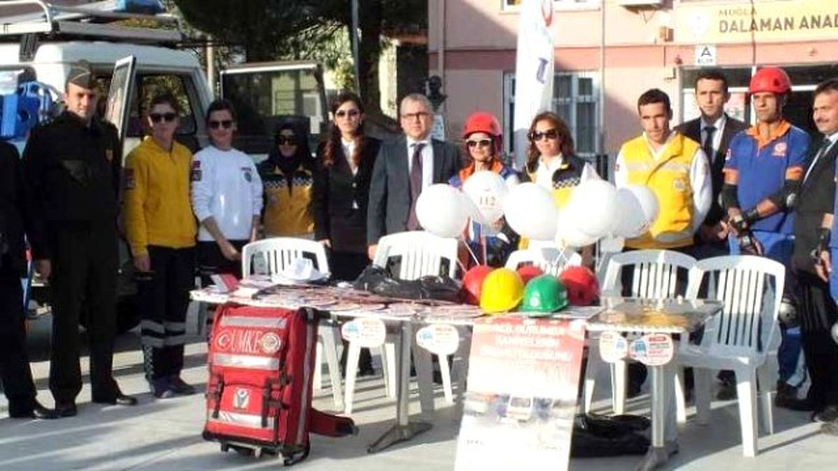 Dalaman\'da Acil Sağlık Standı Açıldı
