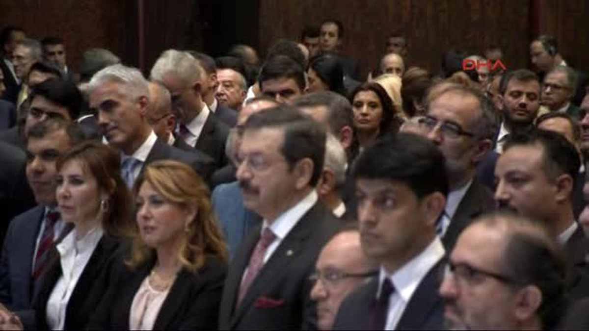 Davutoğlu: Kimse Yüzde 49 Buçuk Yüzde 50 Buçuk Karşıtlığına Dayalı Kutuplaştırıcı Bir Siyaseti...
