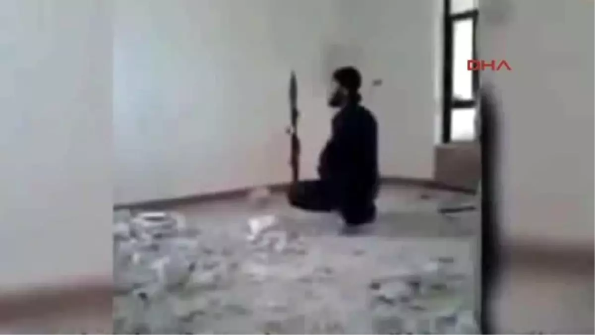 IŞİD Militanı Roketatar Atmaya Çalışırken Bina Başına Çöktü