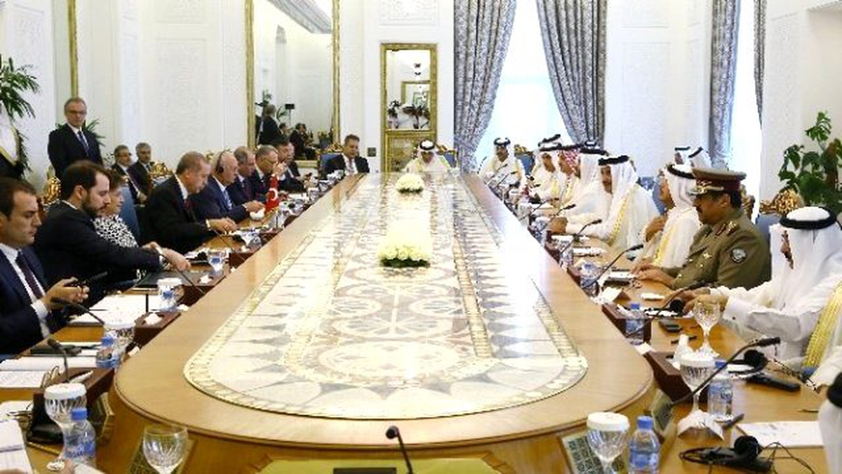 Erdoğan ve Katar Emiri Heyetlerarası Görüşmeye Başkanlık Etti