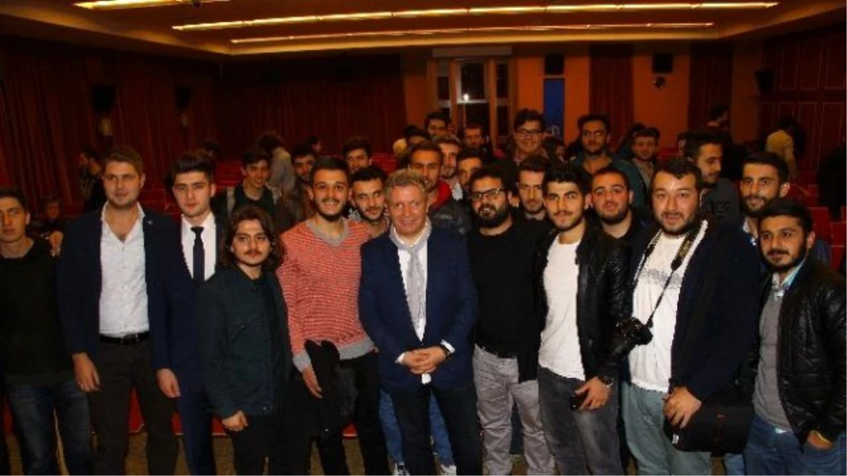 Futbolun Gülen Yüzü Anadolu Üniversitesi\'nde Söyleşiye Katıldı