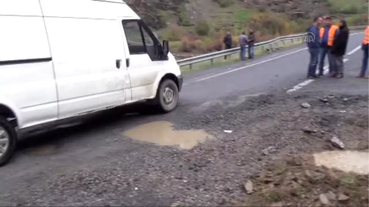 Hendekler Kapatıldı, Yol Asfaltlandı