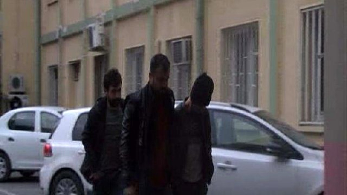 İstanbul\'daki Uyuşturcu Operasyonunda Gözaltına Alınanlar Sağlık Kontrolünden Geçirildi