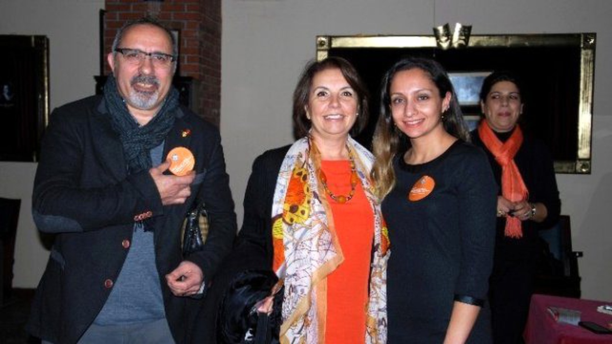 Kadına Şiddete Tiyatro Sahnesinde Turuncu Tepki