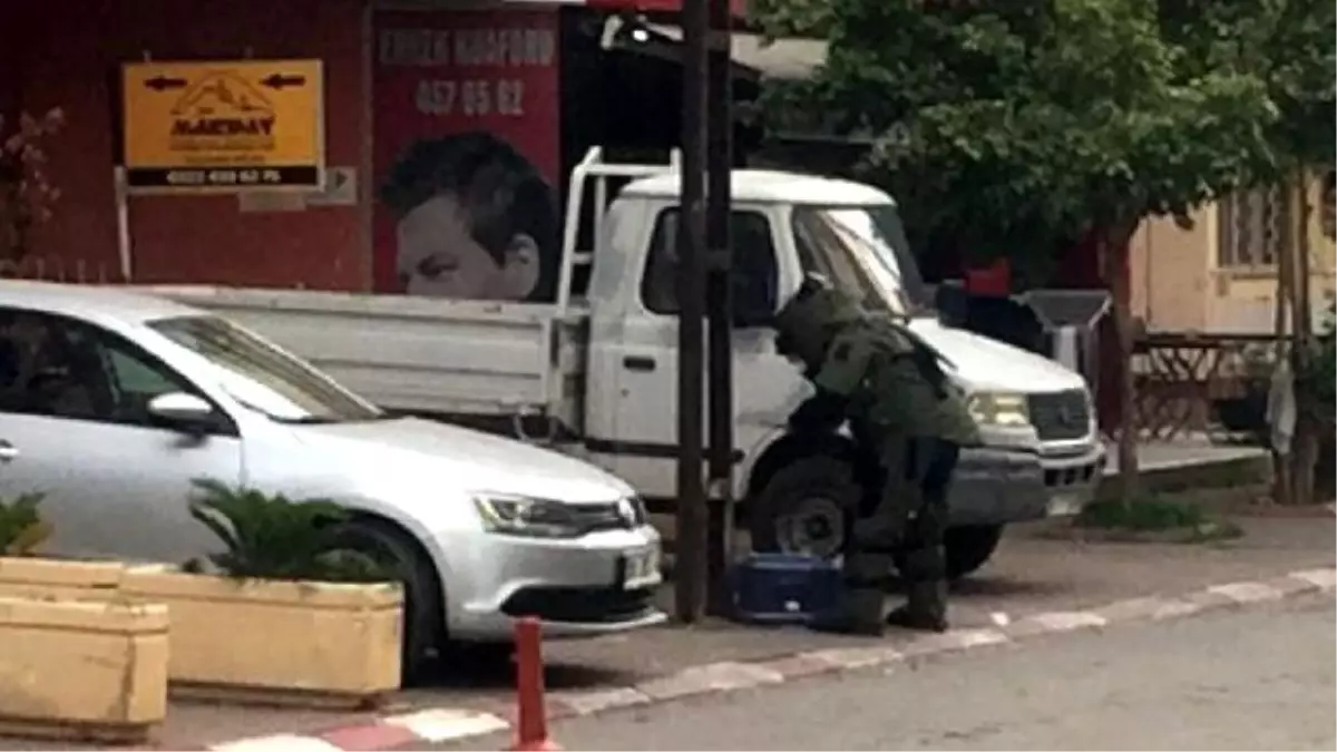 Kaldırımda Unutulan Bomba Korkusuna Neden Olan Valizden Giysiler Çıktı