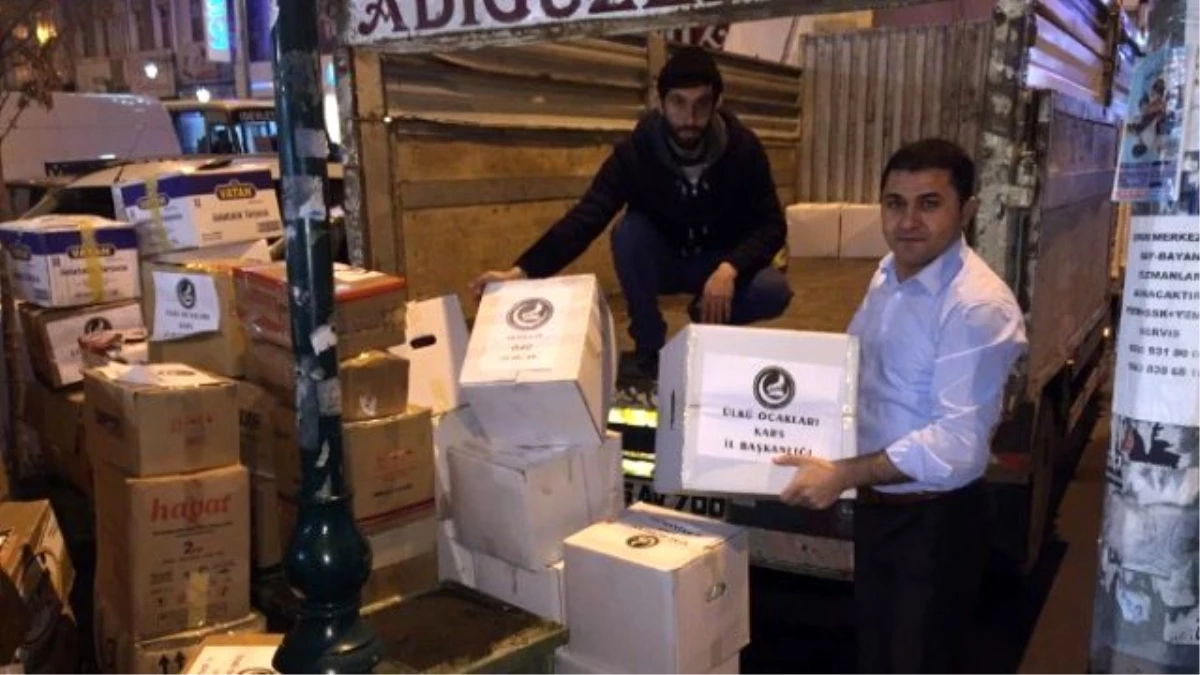 Kars\'tan Bayırbucak Türkmenlerine İki Kamyon Yardım