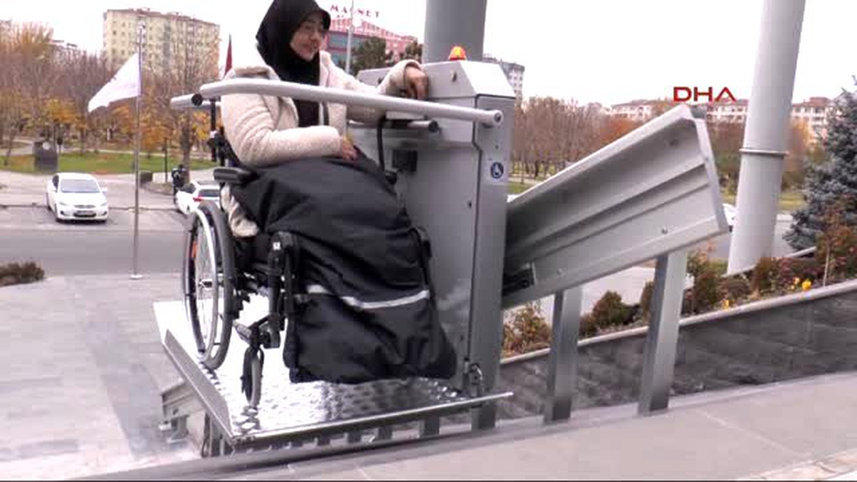 Kayseri - Kocasinan?dan, Engelliler İçin ?yürüyen Merdiven?