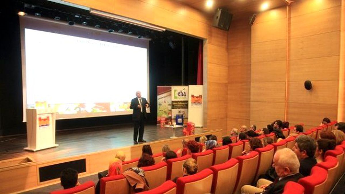 Kimya Mühendisi Arna: 'Piller İçerisinde Kimyasal Maddeler Barındıran Birer Depodur'